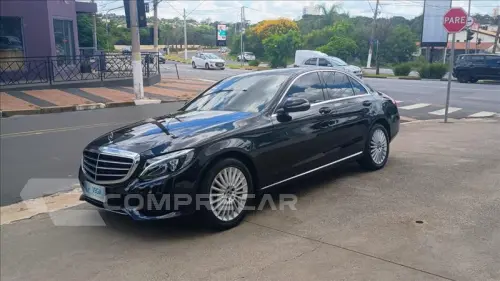Mercedes-Benz C 180 1.6 CGI Exclusive 4 portas