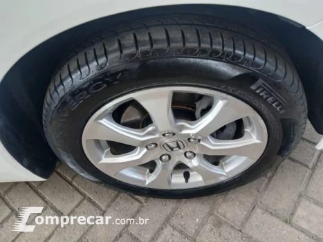 CIVIC - 1.8 EXS 16V 4P AUTOMÁTICO