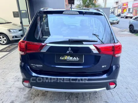 OUTLANDER 3.0 GT 4X4 V6 24V GASOLINA 4P AUTOMÁTICO