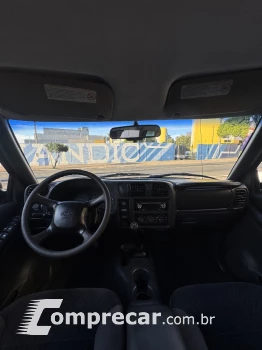 BLAZER 2.4 MPFI 4X2 8V GASOLINA 4P MANUAL