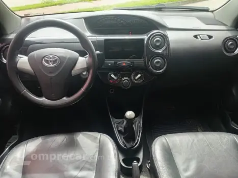 ETIOS SEDAN - 1.5 XS SEDAN 16V 4P MANUAL