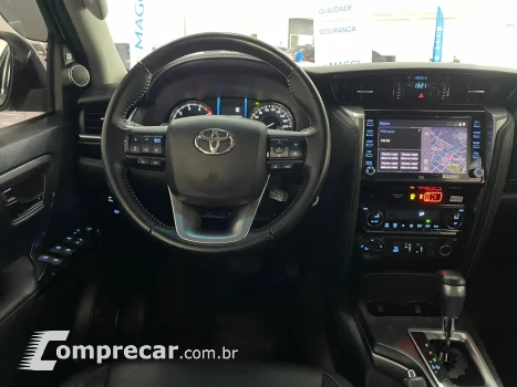 HILUX SW4 2.8 D-4d Turbo SRX 7L 4X4