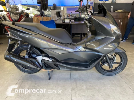 PCX 150 DLX