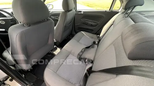 VOYAGE 1.0 12V MPI Totalflex
