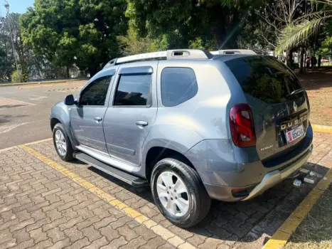 DUSTER - 2.0 DYNAMIQUE 4X2 16V 4P AUTOMÁTICO