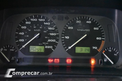GOLF 2.0 MI GLX 8V