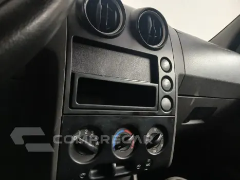 ECOSPORT - 1.6 XLS 8V 4P MANUAL