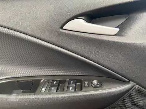 ONIX SEDAN PLUS LT 1.0 12V MANUAL