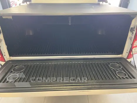 S10 2.4 MPFI Advantage 4X2 CD 8V