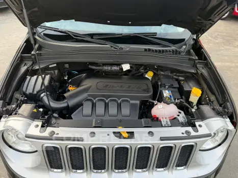 Renegade Limited 1.8 4x2 Flex 16V Aut.