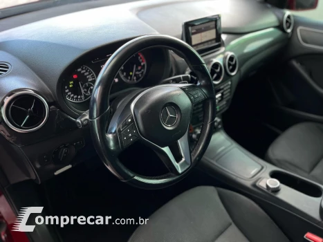 B 200 1.6 TURBO GASOLINA 4P AUTOMÁTICO