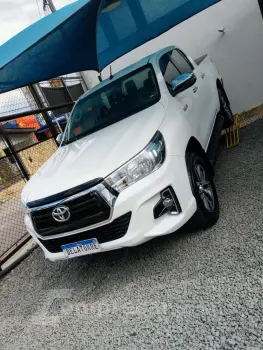 Hilux Caminhonete 2.8 16V SRV 4X4 DIESEL CABINE DUPLA AUTOMÁ