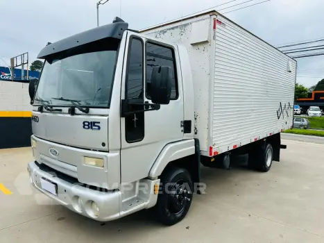 Ford Cargo 815 2 portas