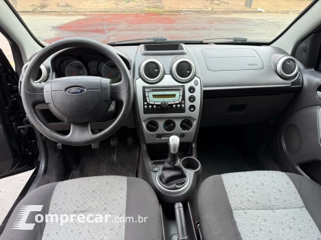 FIESTA 1.6 MPI Class Hatch 8V
