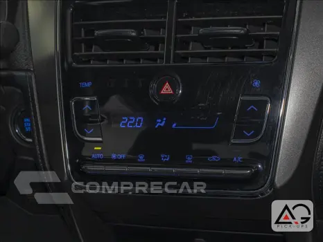 YARIS 1.5 16V Sedan XS Connect