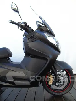 DAFRA MAXSYM 400i