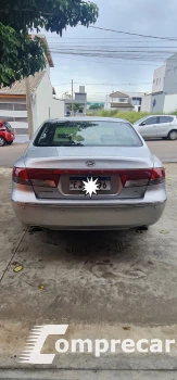 AZERA 3.3 MPFI GLS Sedan V6 24V