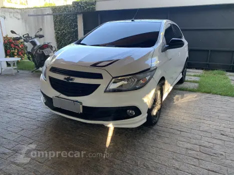 CHEVROLET ONIX 1.4 MPFI Effect 8V 4 portas