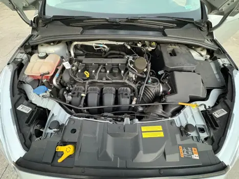 FOCUS 2.0 SE FASTBACK 16V FLEX 4P POWERSHIFT