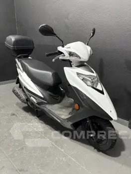 LINDY 125 CBS