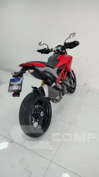HYPERMOTARD 821