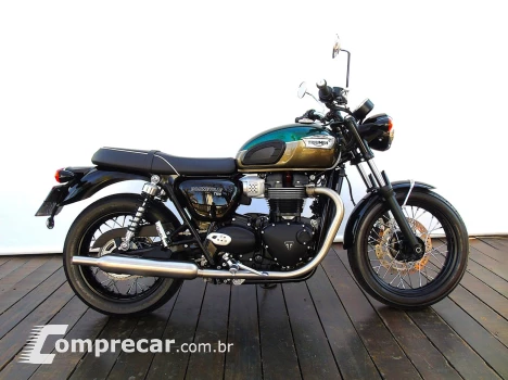 TRIUMPH BONNEVILLE T100 900