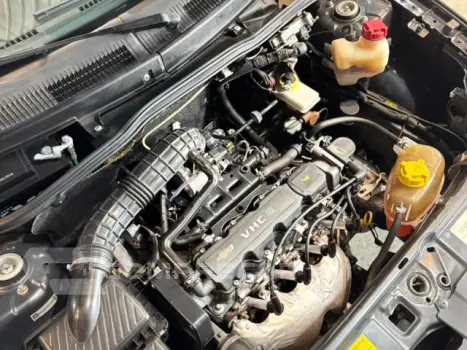 CELTA - 1.0 MPFI LS 8V 2P MANUAL