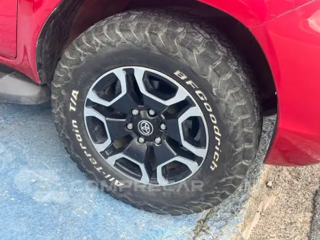 Hilux 2.8 D-4D TURBO DIESEL CD SRX 4X4 AUTOMÁTICO