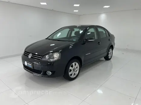 Volkswagen POLO 1.6 MI Comfortline 8V 4 portas