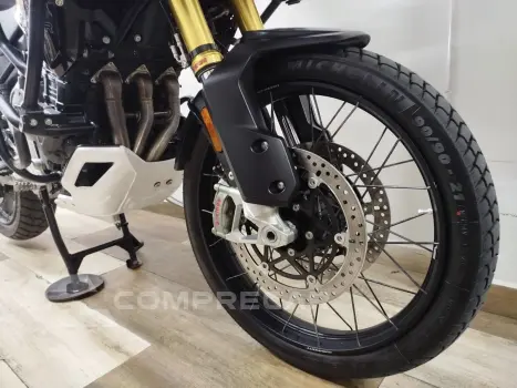 TIGER 1200 BLACK EDITION