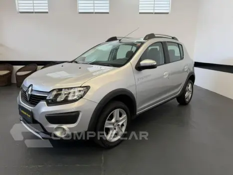 Renault SANDERO STEPWAY 1.6 16V HI-FLEX AUT. 4 portas
