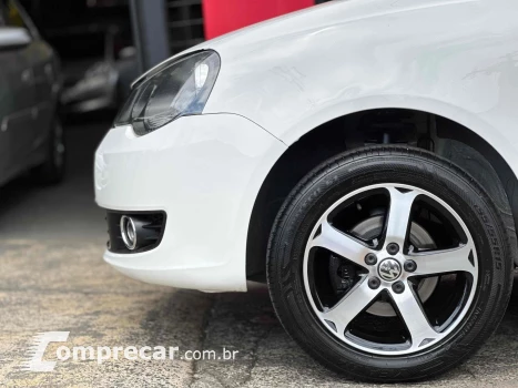 POLO SEDAN 1.6 MI 8V FLEX 4P MANUAL