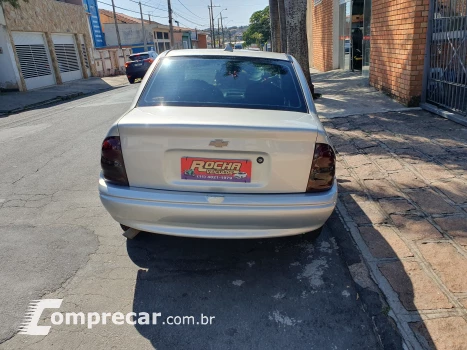 CORSA 1.0 MPFI Classic Sedan Life 8V
