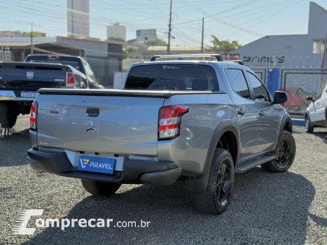 L200 Triton Outdoor GLS 2.4 4x4 Diesel Automática