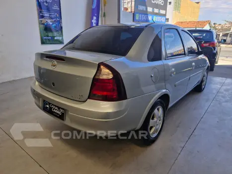 CORSA 1.4 MPFI Premium Sedan 8V