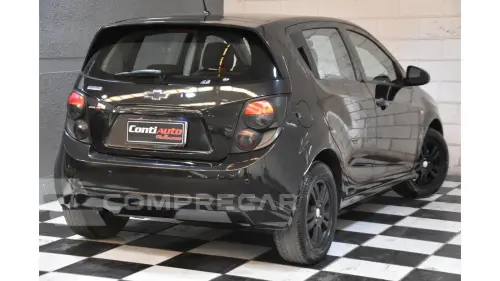 SONIC HATCH - 1.6 LT 16V 4P AUTOMÁTICO