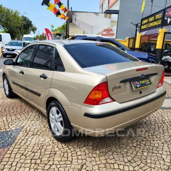 Focus Sedan 2.0 16V/2.0 16V Flex 4p