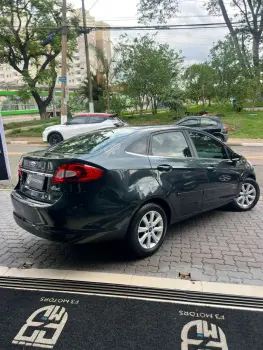 Fiesta Sedan SE 1.6 16V Flex 4p