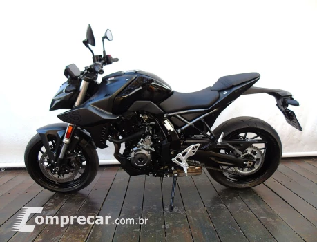 SUZUKI GSX-8S