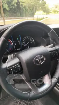 HILUX SW4 2.8 D-4D TURBO DIESEL SRX 4X4 AUTOMÁTICO