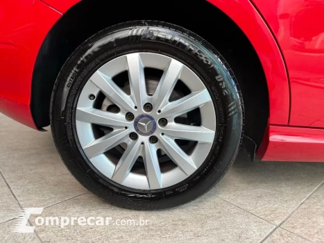 B 200 1.6 TURBO GASOLINA 4P AUTOMÁTICO