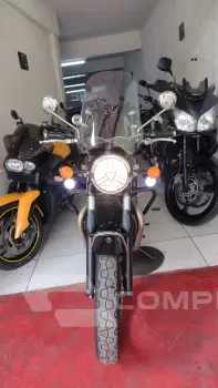 Bonneville T 100 stelth edition