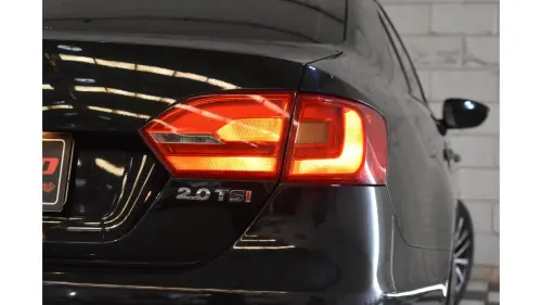 JETTA - 2.0 COMFORTLINE 4P MANUAL