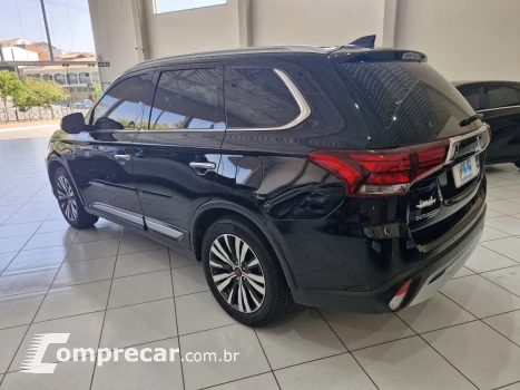 Outlander 3.0 V6 24V 4P HPE-S AWD AUTOMÁTICO
