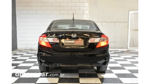 CIVIC - 1.8 LXS 16V 4P AUTOMÁTICO
