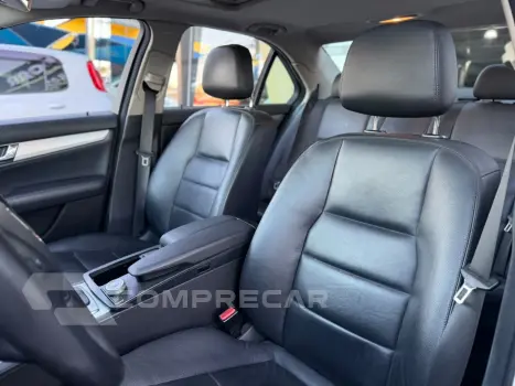 C 200 K 1.8 KOMPRESSOR CLASSIC 16V GASOLINA 4P AUTOMÁTICO