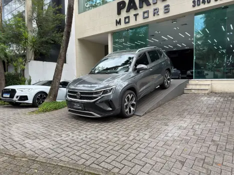 Volkswagen TAOS 1.4 250 TSI Highline 4 portas