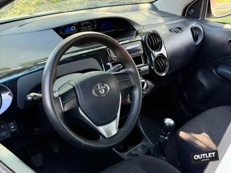 ETIOS 1.3 X 16V FLEX 4P MANUAL