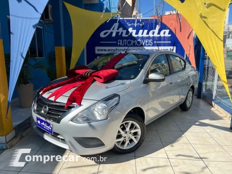 NISSAN VERSA 4 portas