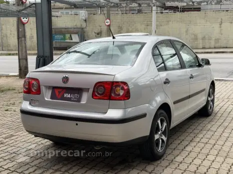 POLO SEDAN - 1.6 MI 8V 4P MANUAL